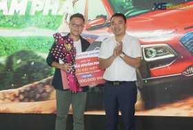 YouTuber Việt trẻ tuổi "rinh" Hyundai KONA Turbo về nhà sau khi đi "phượt" Đà Lạt - Ban Mê